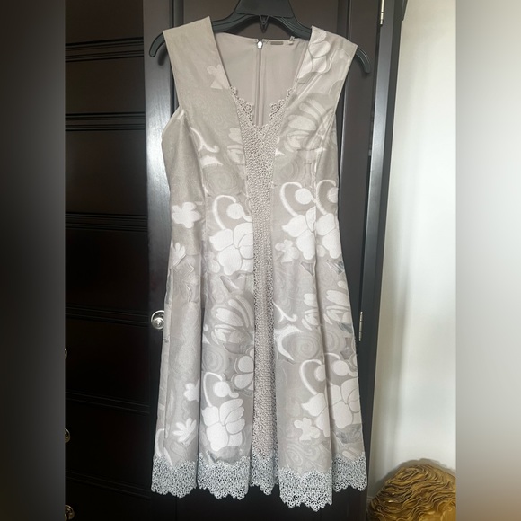 Elie Tahari gray and silver cocktail dress - Picture 1 of 6